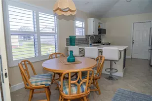 714 Bay Hill Ct, Lady Lake, FL 32159 - Photo 7