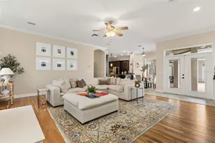 15900 Acorn Cir, Tavares, FL 32778 - Photo 3