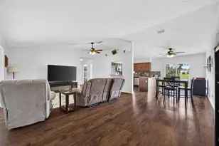 2911 Omaha Dr, Deltona, FL 32738 - Photo 5