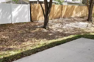 274 Curtis Ave, Groveland, FL 34736 - Photo 11