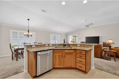 535 Cammarano Place, The Villages, FL 32162 - Photo 7
