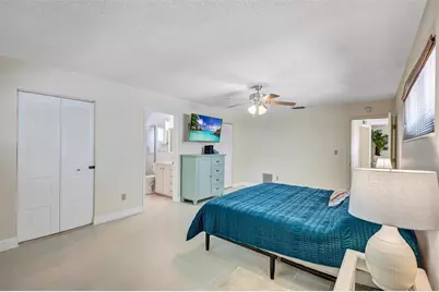 7687 117th Street, Seminole, FL 33772 - Photo 23