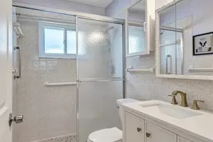 7687 117th St, Seminole, FL 33772 - Photo 21