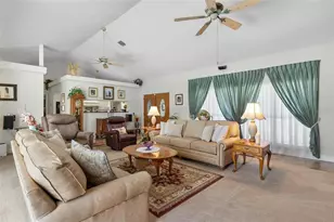 26515 Savage Cir, Howey in the Hills, FL 34737 - Photo 17