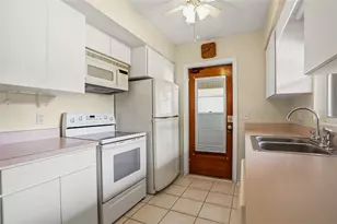 5409 Stratemeyer Dr, Orlando, FL 32839 - Photo 11