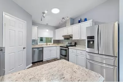 723 Heathrow Avenue, Lady Lake, FL 32159 - Photo 17
