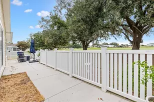 723 Heathrow Ave, Lady Lake, FL 32159 - Photo 29