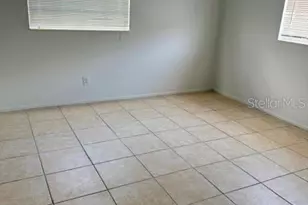 1100 E Caroline St, Tavares, FL 32778 - Photo 9