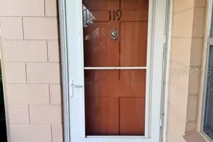 1100 E Caroline St, Tavares, FL 32778 - Photo 1