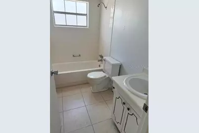 1100 E Caroline Street #119, Tavares, FL 32778 - Photo 7