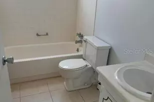 1100 E Caroline St, Tavares, FL 32778 - Photo 7