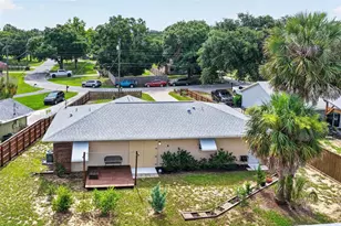 512 Highland Dr, Eustis, FL 32726 - Photo 9