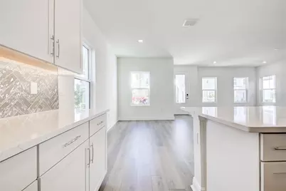 144 Thorne Lane, Sarasota, FL 34240 - Photo 13