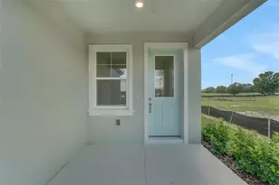 1006 Swamp Chestnut Loop, Lady Lake, FL 32159 - Photo 3