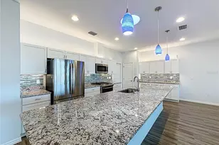537 Narrow Vw Ln, Groveland, FL 34736 - Photo 13