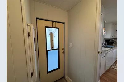 6733 Kensington Drive NE, Winter Haven, FL 33881 - Photo 5