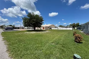6733 Kensington Dr NE, Winter Haven, FL 33881 - Photo 47