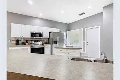 114 Sandy Point Way, Clermont, FL 34714 - Photo 9
