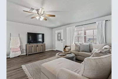 321 San Marino Drive, The Villages, FL 32159 - Photo 7