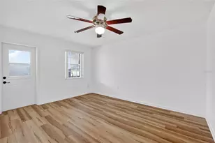 200 E 10th Ave, Mount Dora, FL 32757 - Photo 15