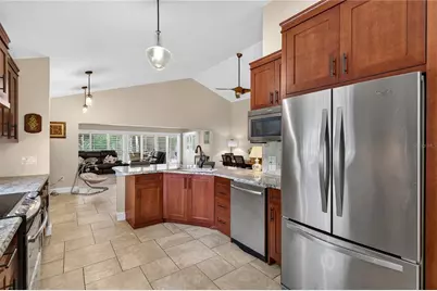 16720 Beauclaire Ct, Tavares, FL 32778 - Photo 11