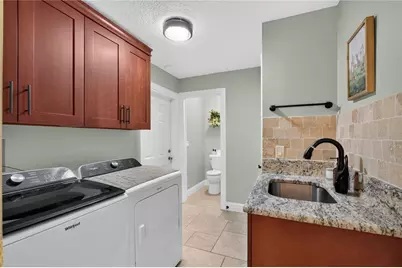 16720 Beauclaire Ct, Tavares, FL 32778 - Photo 23