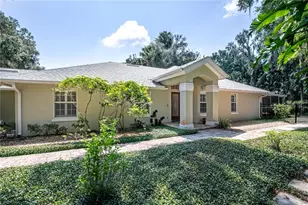 16720 Beauclaire Ct, Tavares, FL 32778 - Photo 1