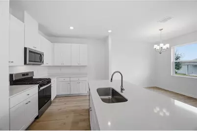 6205 Sanders Grove Circle, Okahumpka, FL 34762 - Photo 7