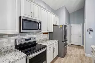 10339 Addison Shr Wy, Oxford, FL 34484 - Photo 9