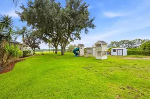 915 N Crooked Lake Dr, Babson Park, FL 33827 - Photo 47