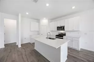 6209 Sanders Grove Cir, Okahumpka, FL 34762 - Photo 11