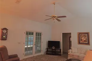 805 Velma Ct, Tavares, FL 32778 - Photo 5