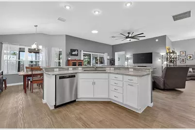 11387 Zimmerman Path, Oxford, FL 34484 - Photo 9