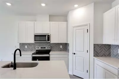 31789 Kestrel Calling Drive, San Antonio, FL 33576 - Photo 13