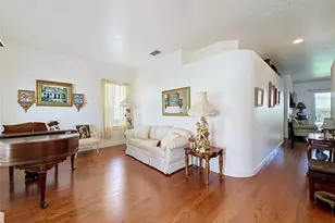 3916 Scarborough Ct, Clermont, FL 34711 - Photo 9