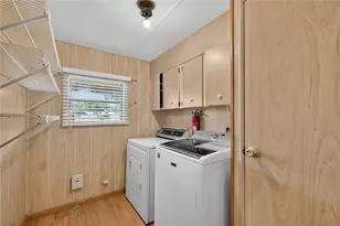 1610 Sunshine Ln, Tavares, FL 32778 - Photo 27