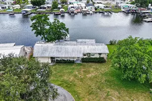 1610 Sunshine Ln, Tavares, FL 32778 - Photo 33
