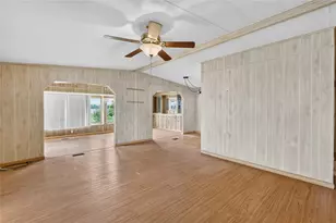 1610 Sunshine Ln, Tavares, FL 32778 - Photo 7