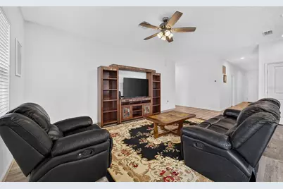 16434 Blooming Cherry Drive, Groveland, FL 34736 - Photo 5