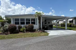137 Jacaranda Dr, Leesburg, FL 34748 - Photo 1
