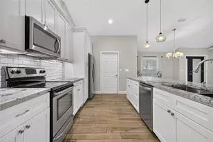 10448 Carlson Cir, Clermont, FL 34711 - Photo 11