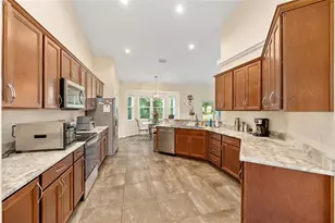 10254 SE 118th Ln, Belleview, FL 34420 - Photo 13