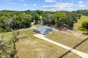 10254 SE 118th Ln, Belleview, FL 34420 - Photo 3