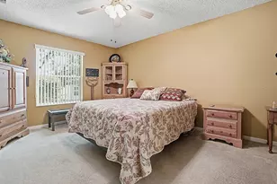 1033 Meadowbend Dr, Leesburg, FL 34748 - Photo 15