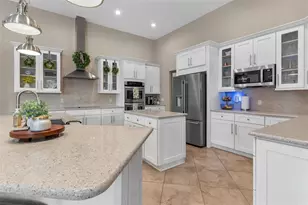 2587 NE 108th Ln, Oxford, FL 34484 - Photo 11