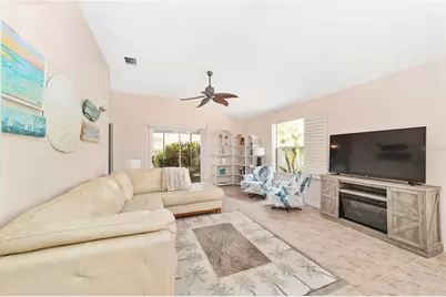 440 Valverda Drive, The Villages, FL 32162 - Photo 11