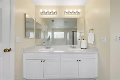 36723 Sundance Drive, Grand Island, FL 32735 - Photo 25