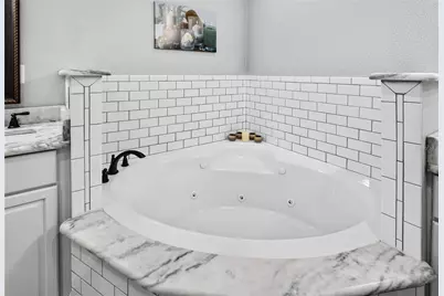 102 N Clayton Street, Mount Dora, FL 32757 - Photo 25