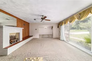 35237 Mulholland Dr, Fruitland Park, FL 34731 - Photo 13