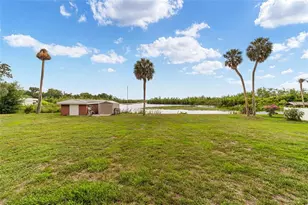 35237 Mulholland Dr, Fruitland Park, FL 34731 - Photo 23